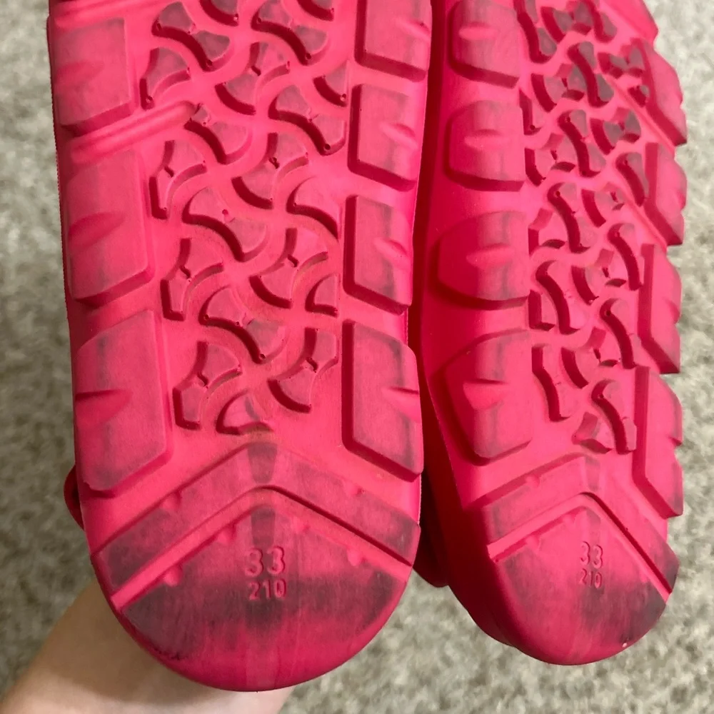 Kids Birkenstock Hot Pink Sandals Mogami Birko-Flor Sandal Tulip Backstrap L2 33